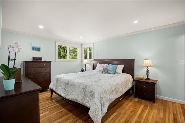 14 Madison Ave, Sharon, MA 02067