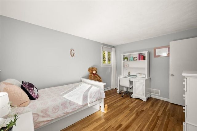14 Madison Ave, Sharon, MA 02067