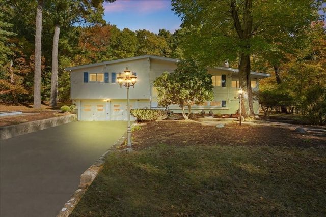 14 Madison Ave, Sharon, MA 02067