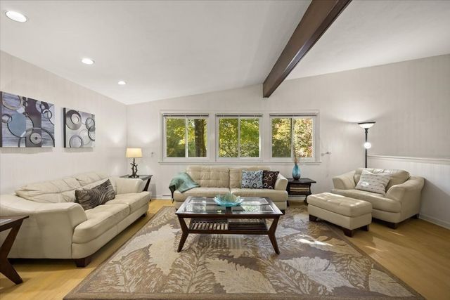 14 Madison Ave, Sharon, MA 02067