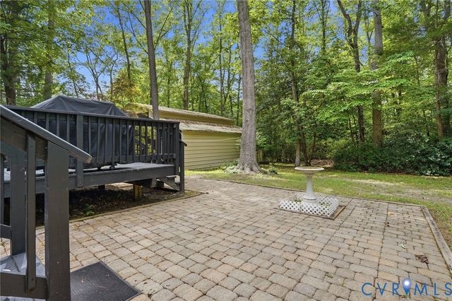 2134 Ettington Ln, Mechanicsville, VA 23111
