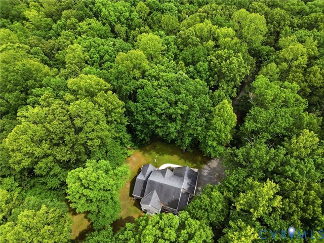2134 Ettington Ln, Mechanicsville, VA 23111