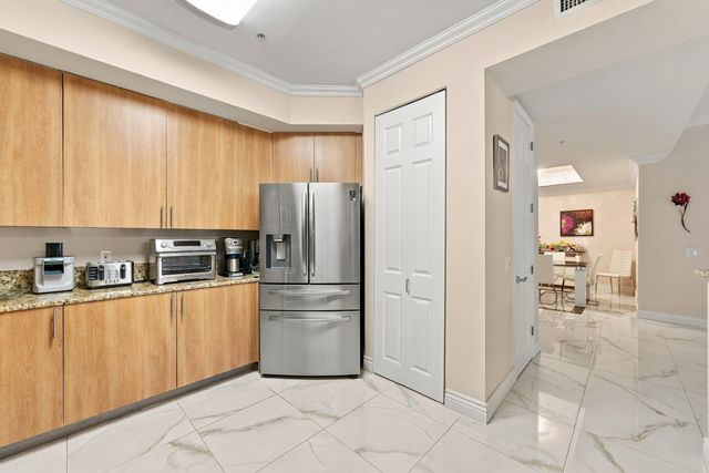 2601 NE 14th Avenue 306, Wilton Manors, FL 33334