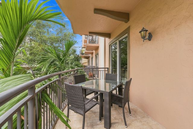 2601 NE 14th Avenue 306, Wilton Manors, FL 33334