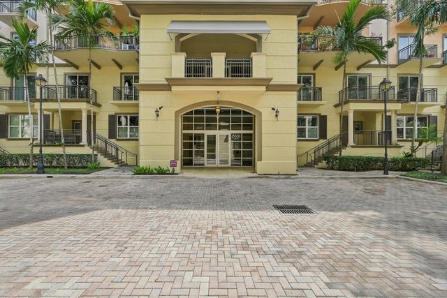 2601 NE 14th Avenue 306, Wilton Manors, FL 33334