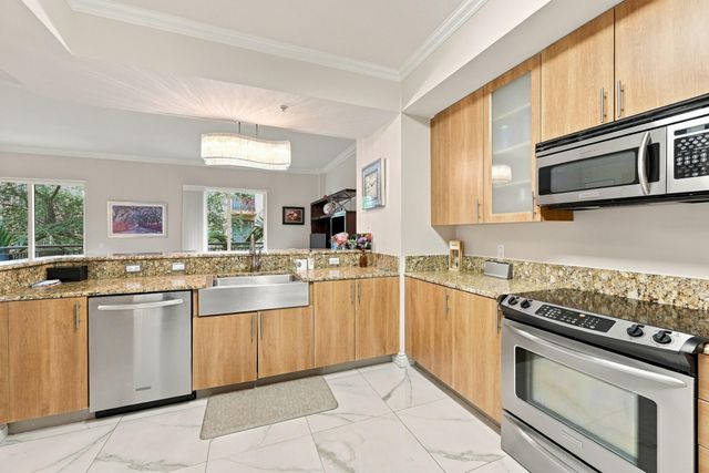 2601 NE 14th Avenue 306, Wilton Manors, FL 33334