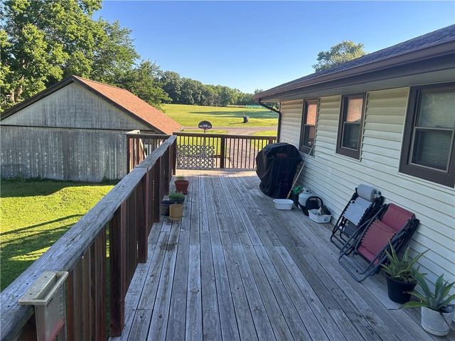 6740 SE Horseshoe Drive, Holt, MO 64048