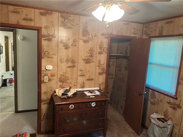 6740 SE Horseshoe Drive, Holt, MO 64048
