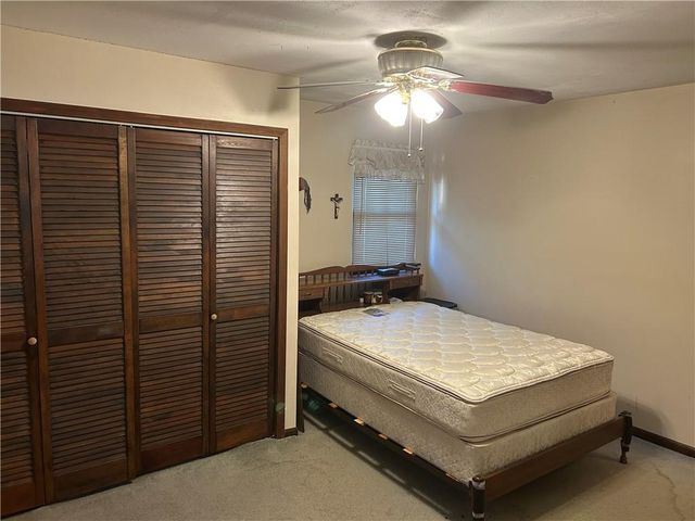 6740 SE Horseshoe Drive, Holt, MO 64048