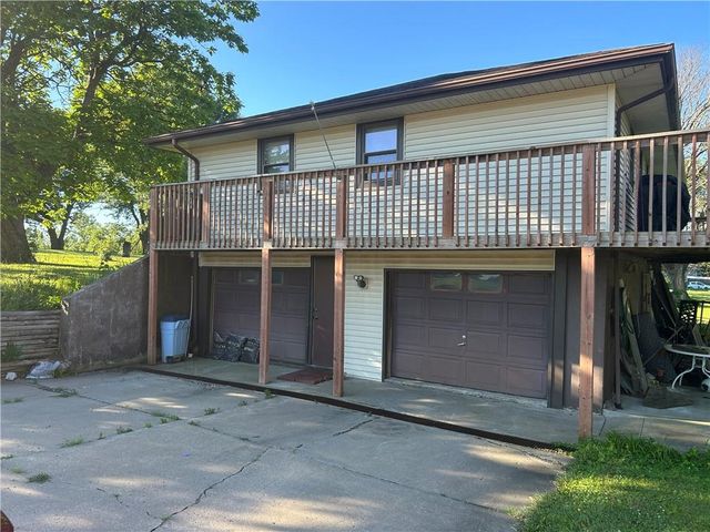 6740 SE Horseshoe Drive, Holt, MO 64048