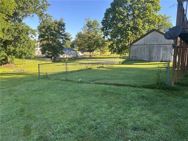 6740 SE Horseshoe Drive, Holt, MO 64048