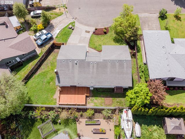 1676 Nw YOUNGWOOD Ct, Roseburg, OR 97471