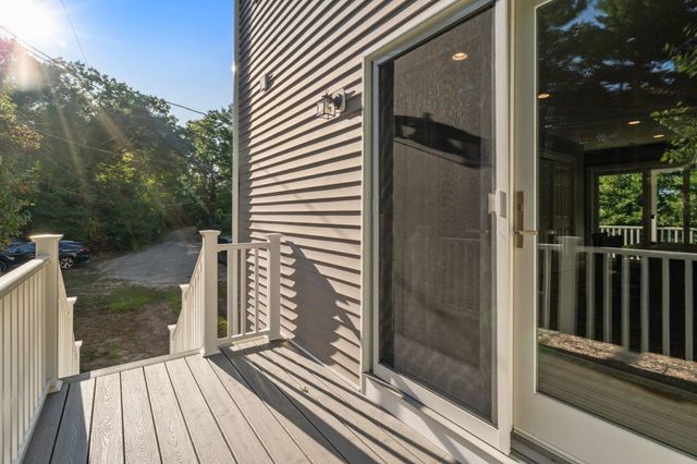 16 Carmichael Way, Wareham, MA 02571