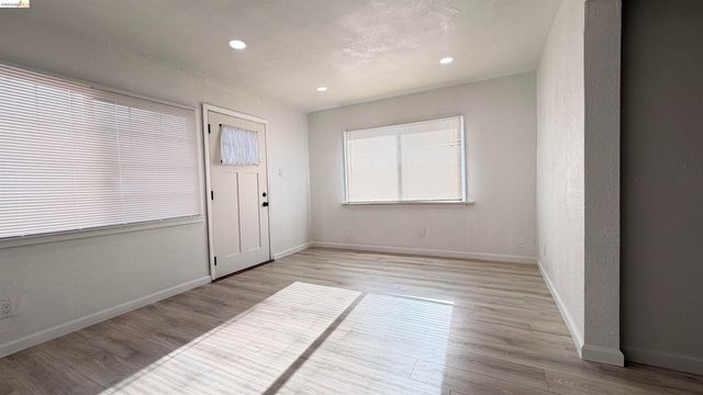 801 Maine Ave, Richmond, CA 94804