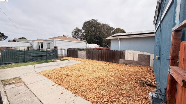801 Maine Ave, Richmond, CA 94804