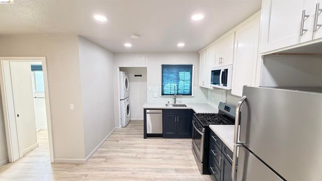 801 Maine Ave, Richmond, CA 94804