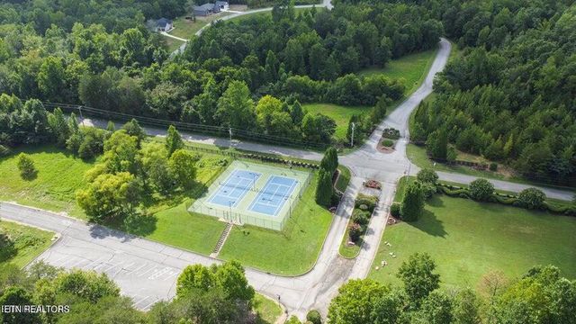 134 Docks of the Bay Drive, Harriman, TN 37748