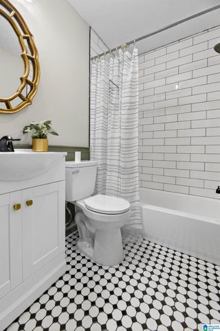 128 DAVIS AVENUE, Oxford, AL 36203