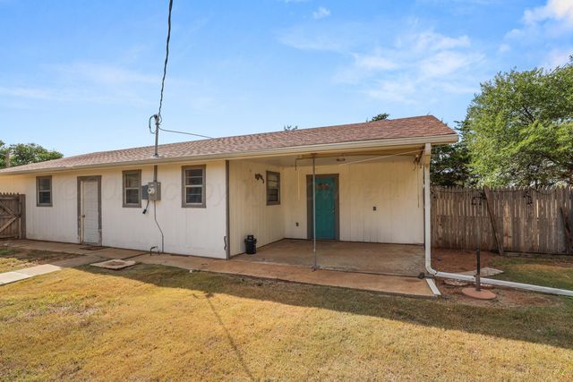 7682 Back Acres Road, Amarillo, TX 79119