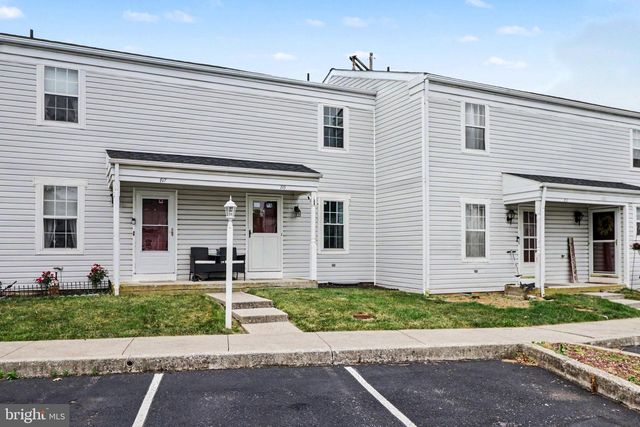 819 OLD SILVER SPRING RD, Mechanicsburg, PA 17055