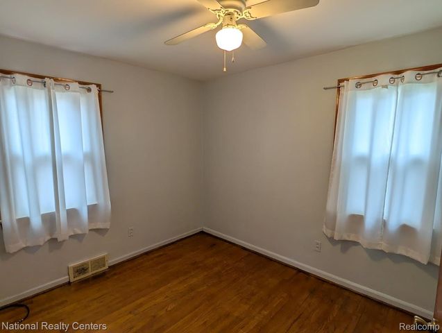 15578 Oconnor Avenue, Allen Park, MI 48101