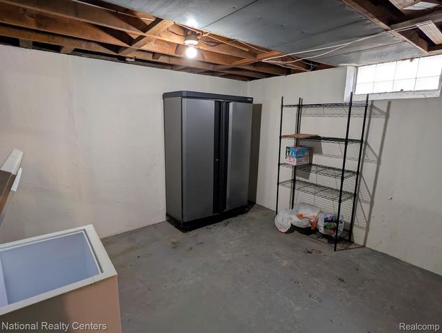 15578 Oconnor Avenue, Allen Park, MI 48101