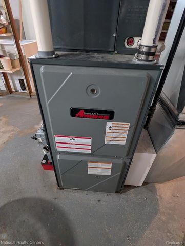 15578 Oconnor Avenue, Allen Park, MI 48101