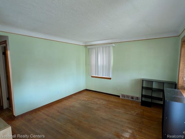 15578 Oconnor Avenue, Allen Park, MI 48101