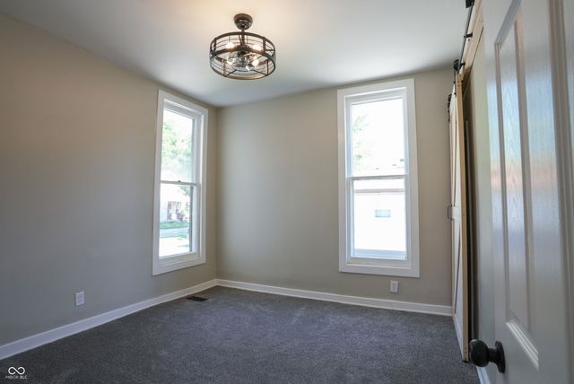 251 S Avon Avenue, Plainfield, IN 46168