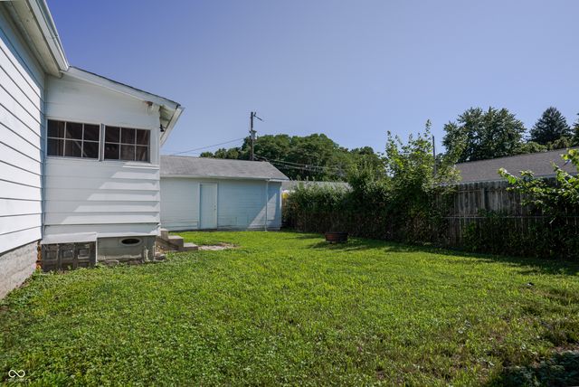251 S Avon Avenue, Plainfield, IN 46168
