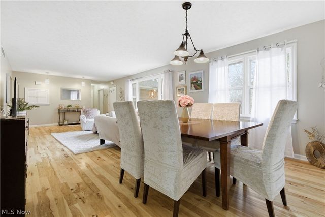 132 Eldridge Road, Aurora, OH 44202