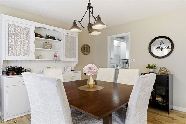 132 Eldridge Road, Aurora, OH 44202