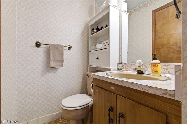 132 Eldridge Road, Aurora, OH 44202