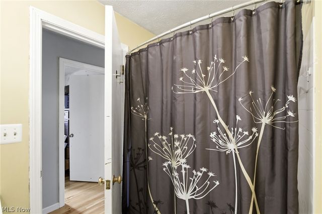 132 Eldridge Road, Aurora, OH 44202