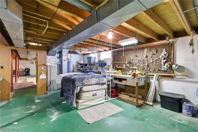 132 Eldridge Road, Aurora, OH 44202