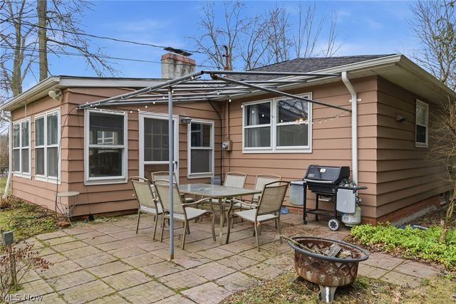 132 Eldridge Road, Aurora, OH 44202