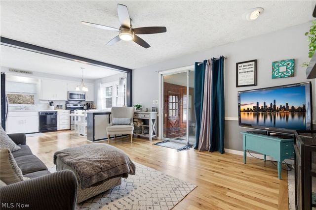 132 Eldridge Road, Aurora, OH 44202