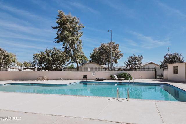 861 N REVERE -- E, Mesa, AZ 85201