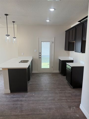 1301 Lone Pine Way, Killeen, TX 76543