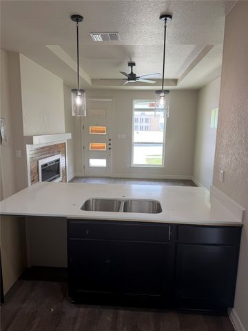 1301 Lone Pine Way, Killeen, TX 76543