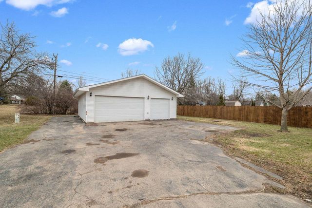 950 101st STREET, Pleasant Prairie, WI 53158