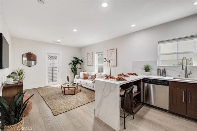 724 San Miguel Avenue, Venice, CA 90291