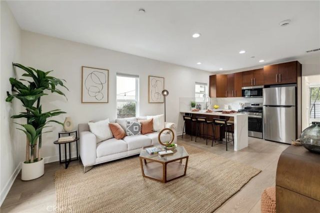 724 San Miguel Avenue, Venice, CA 90291