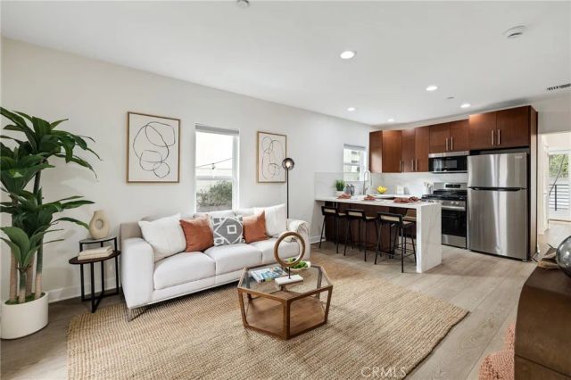 724 San Miguel Avenue, Venice, CA 90291