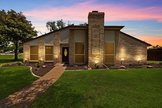 1614 Shadow Moss Way, Carrollton, TX 75007