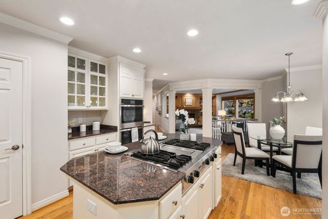 17164 SE 58th Street, Bellevue, WA 98006