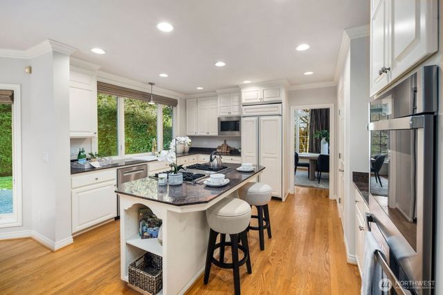 17164 SE 58th Street, Bellevue, WA 98006