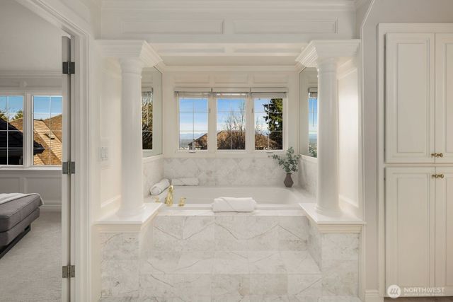 17164 SE 58th Street, Bellevue, WA 98006