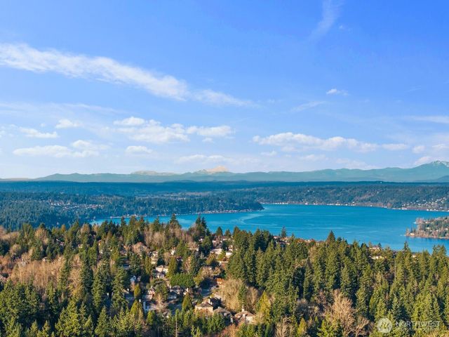 17164 SE 58th Street, Bellevue, WA 98006