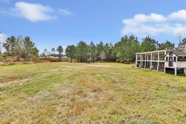 33 Road 5136, Cleveland, TX 77327